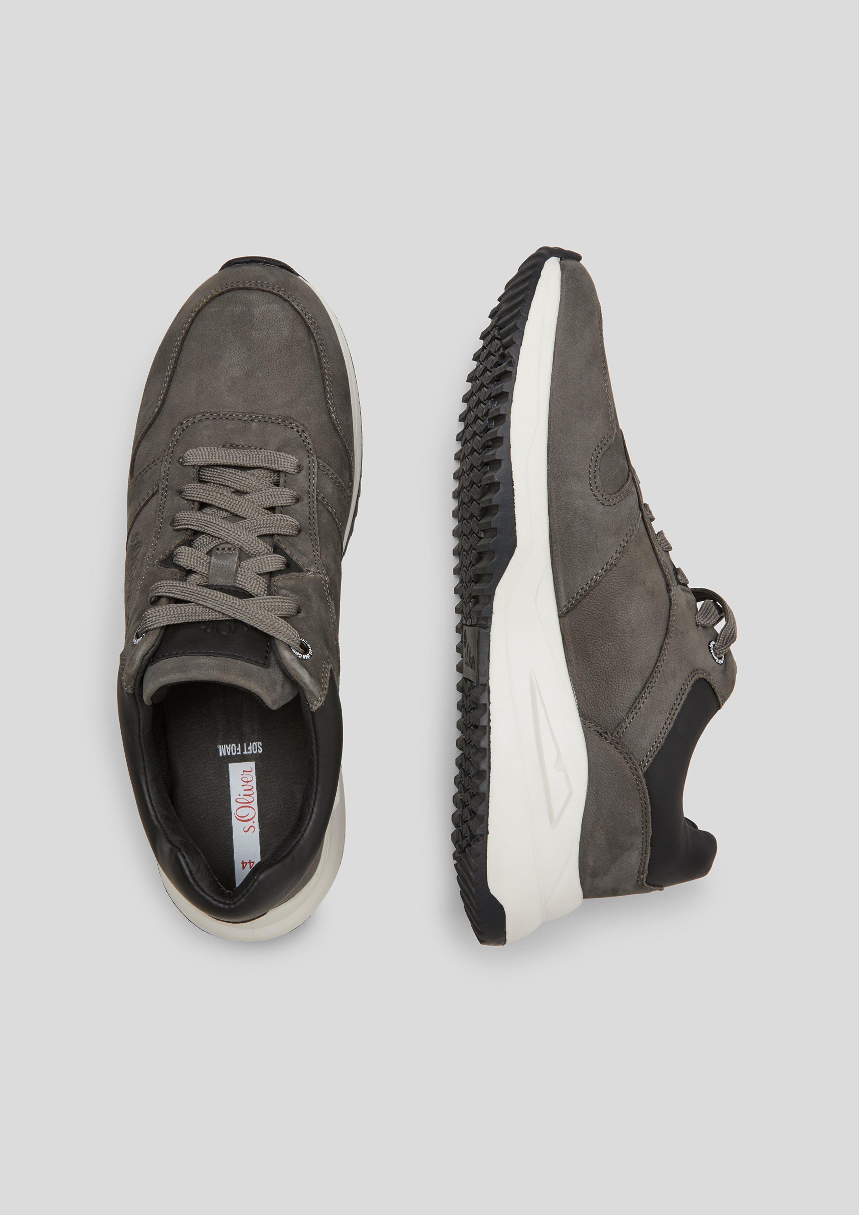 Sneaker mit Leder  102.107.106.13610-235