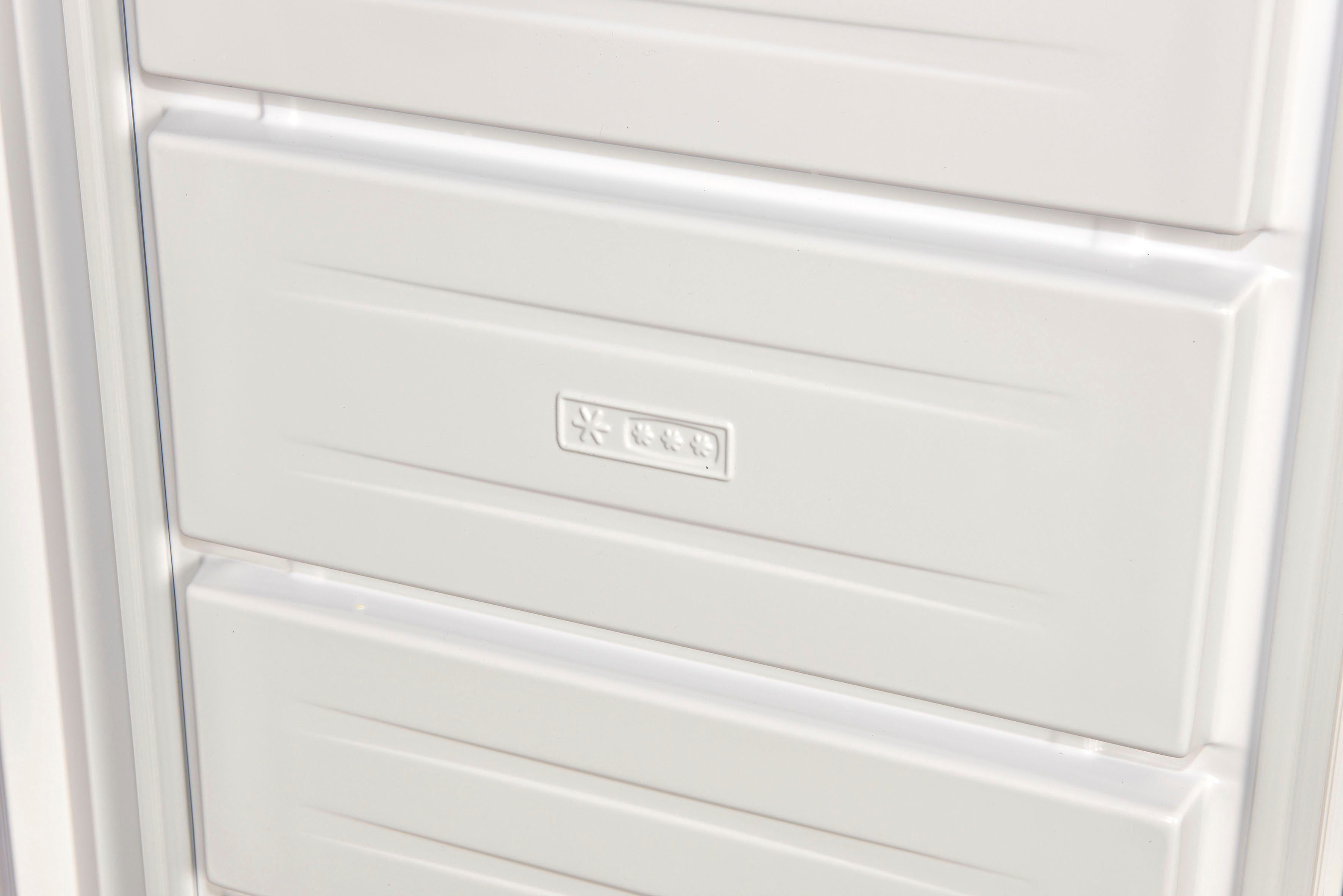 exquisit Gefrierschrank GS230-H-040D, 142,6 cm hoch, 54,4 cm breit