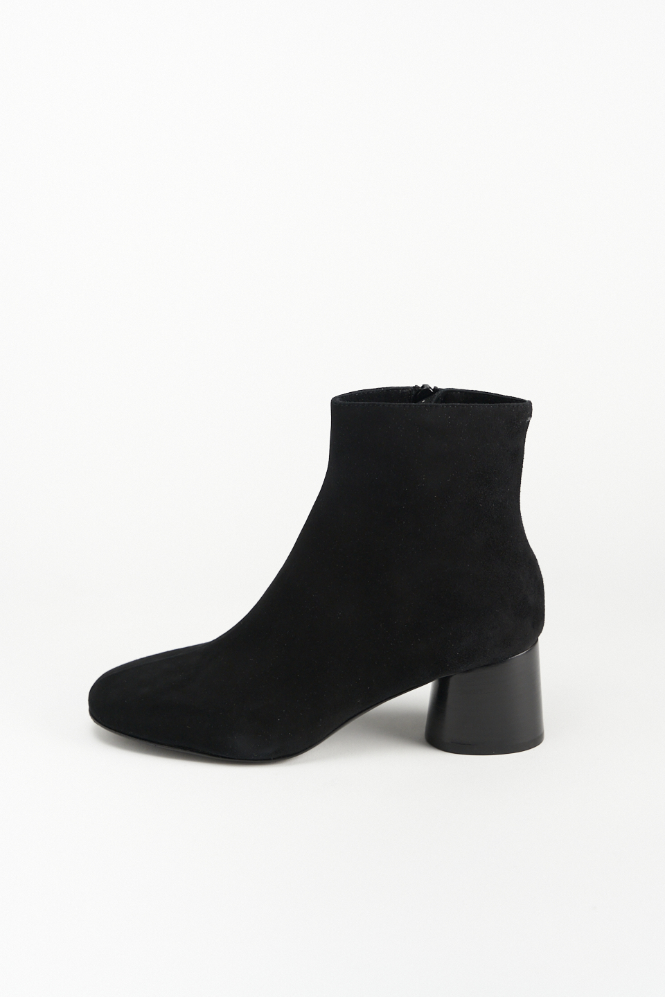 WG1 suede black