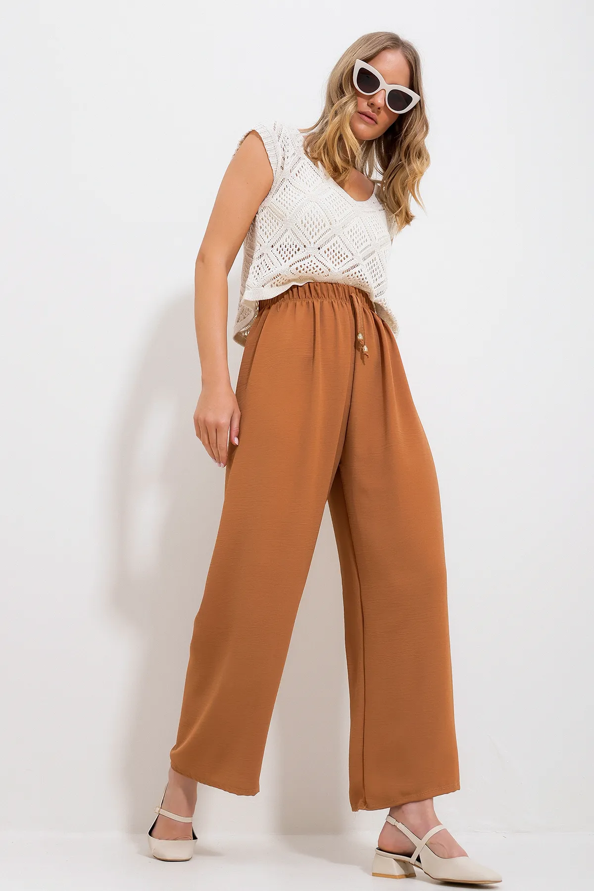 Trend Alaçatı Stili  Bequeme, präzise Aerobin-Hose für Damen in Hellbraun mit elastischem Bund, Alc-X6625