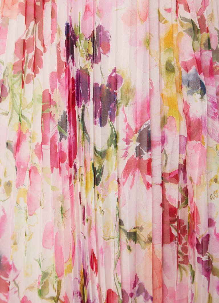 Rochie lungă Phase Eight Dahlia cu imprimeu floral și pliuri.