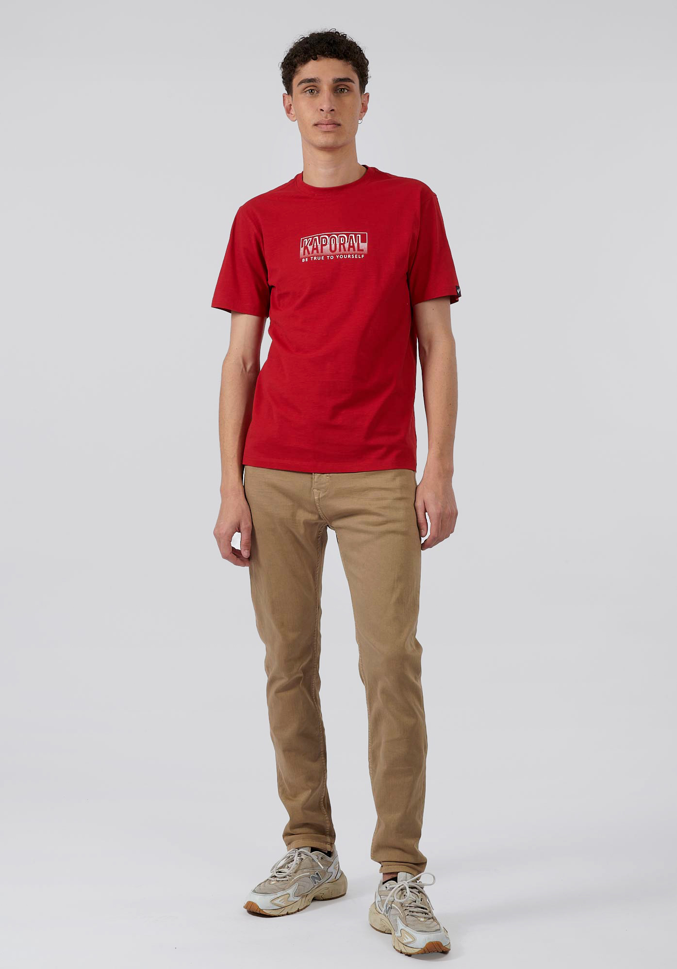 BAZZI  T-shirt rouge Homme en 100% coton bio