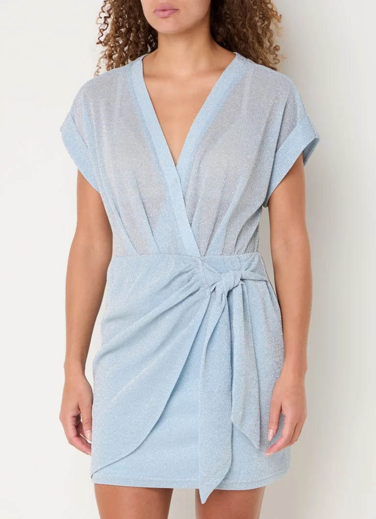Vestido curto Sanne da Refined Department com lurex