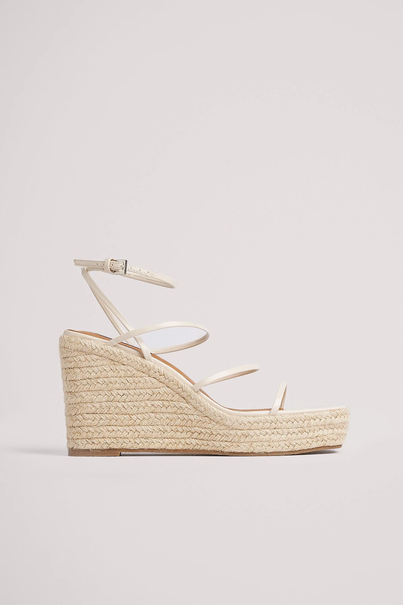 Jutesandalen mit Riemchen