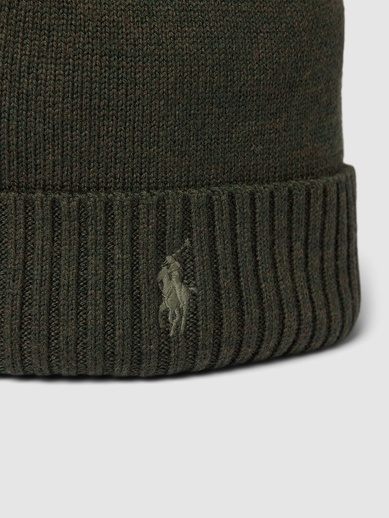 Beanie mit Label-Stitching in olivgrün
