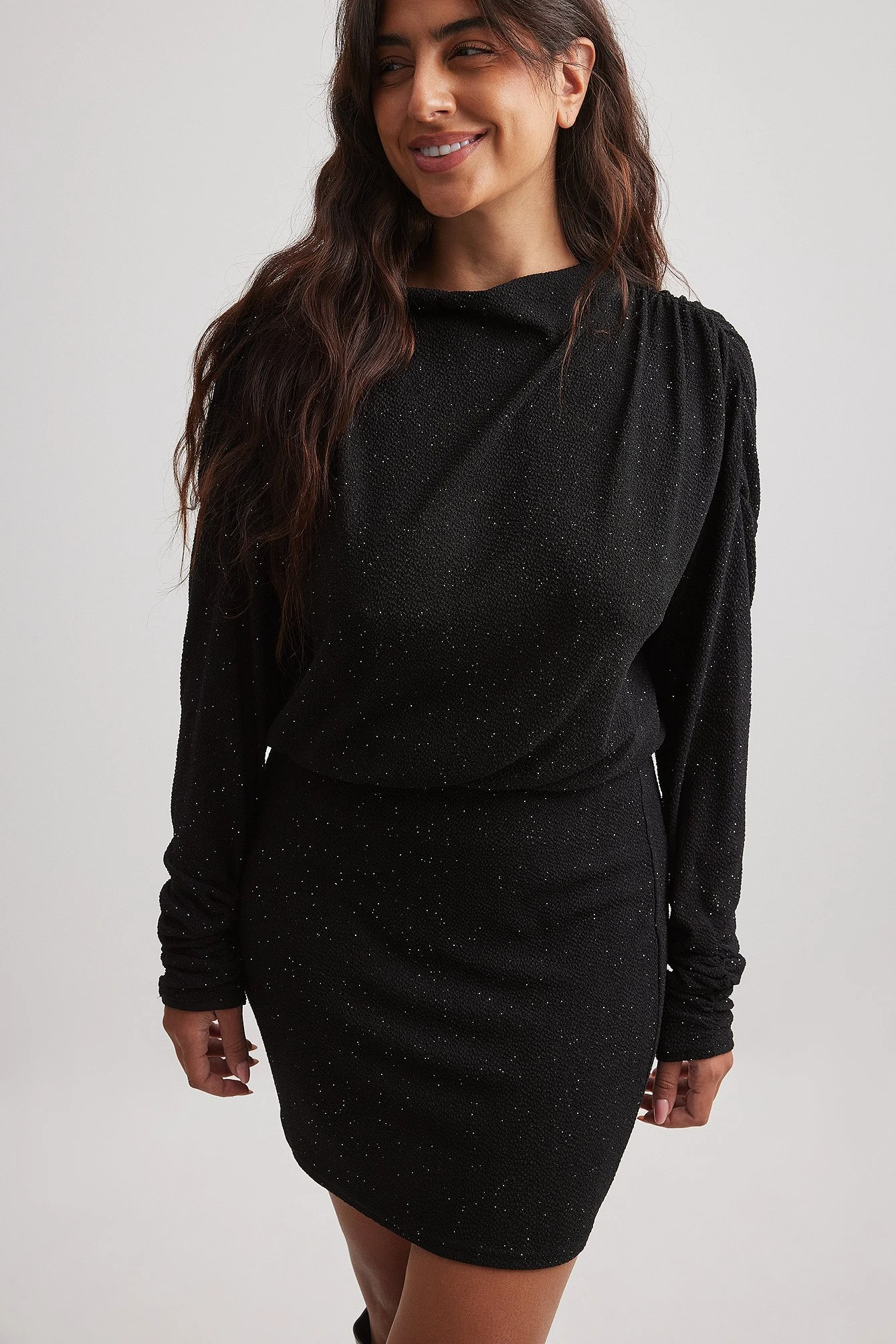 Strukturiertes Minikleid mit Glitzer