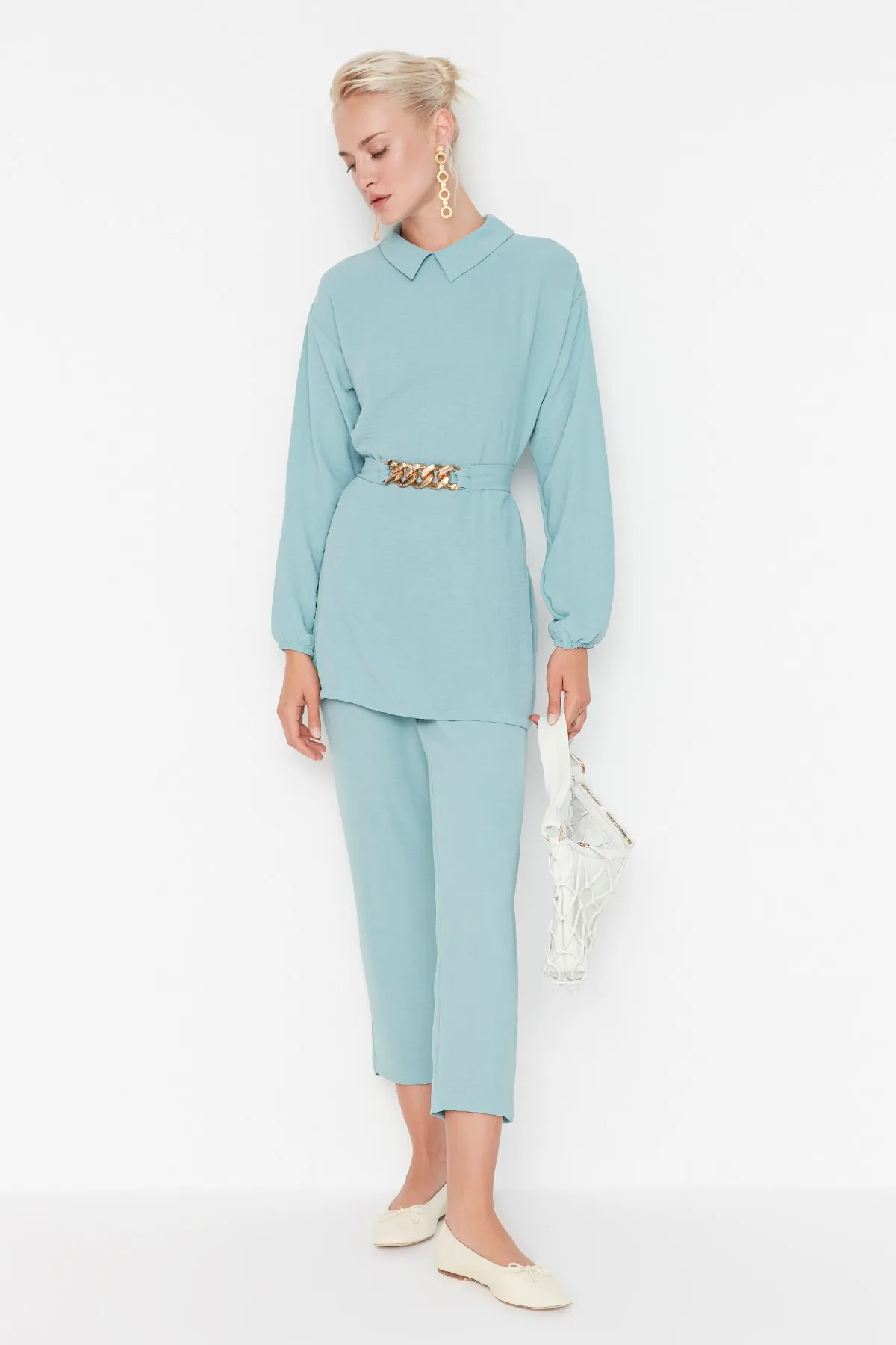 Trendyol Modest  Mintgrüner gewebter Anzug mit Hemdkragen und Taillenkette, Tunika-Hose TCTSS22US00022
