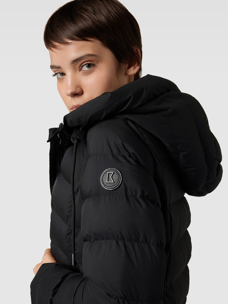 Steppmantel mit Kapuze Modell 'SIMMIE' in schwarz