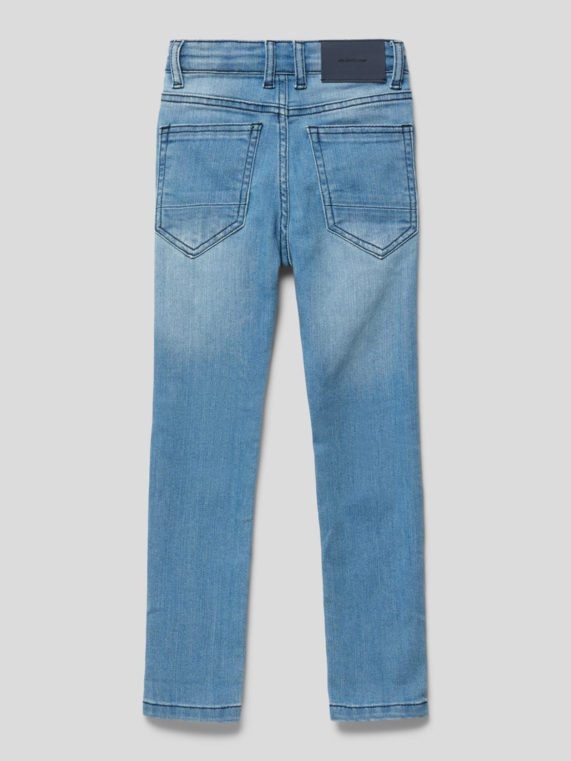 Jeans mit Label-Patch in jeans