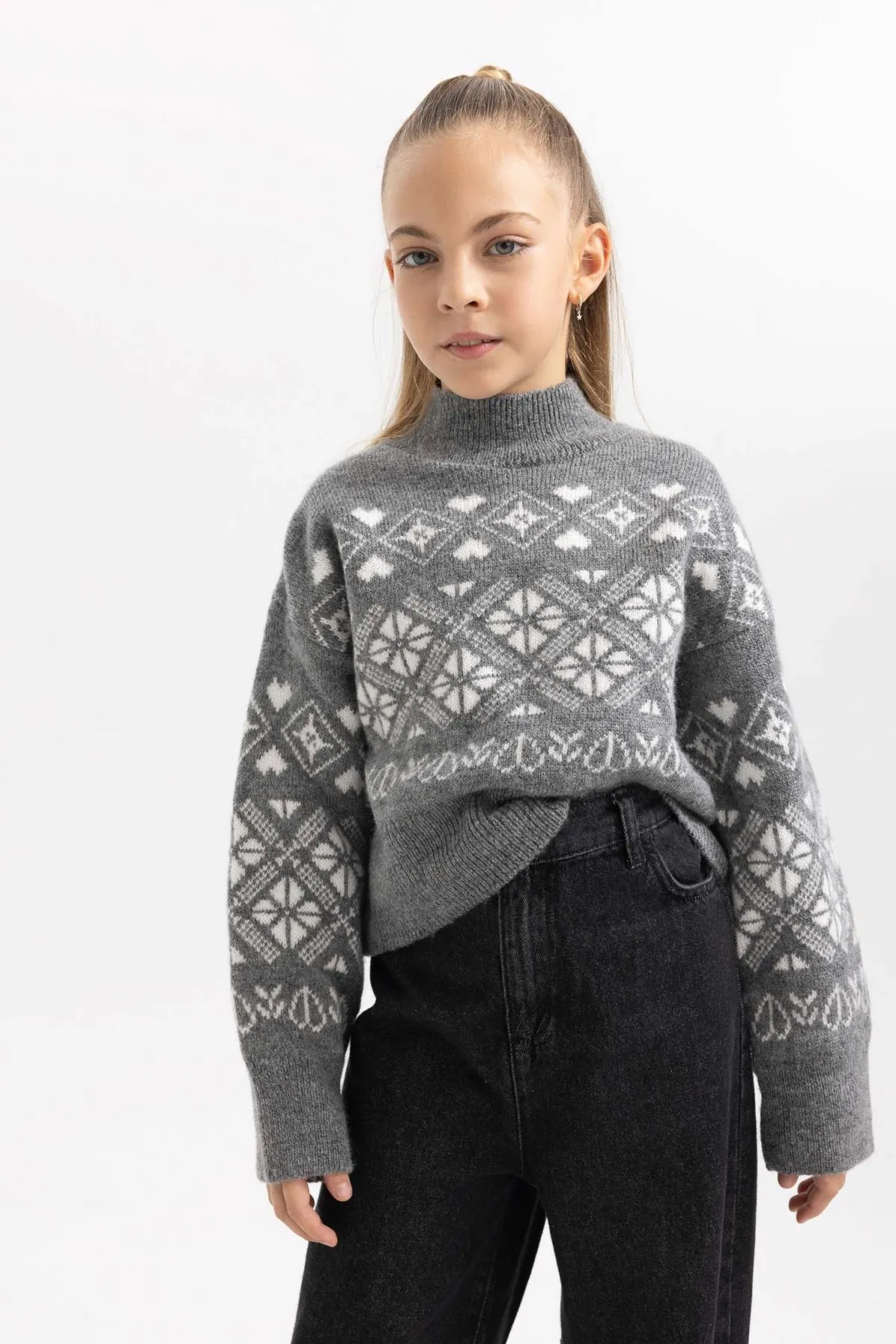 DeFacto  Mädchenpullover mit Rundhalsausschnitt und Neujahrsmotiv