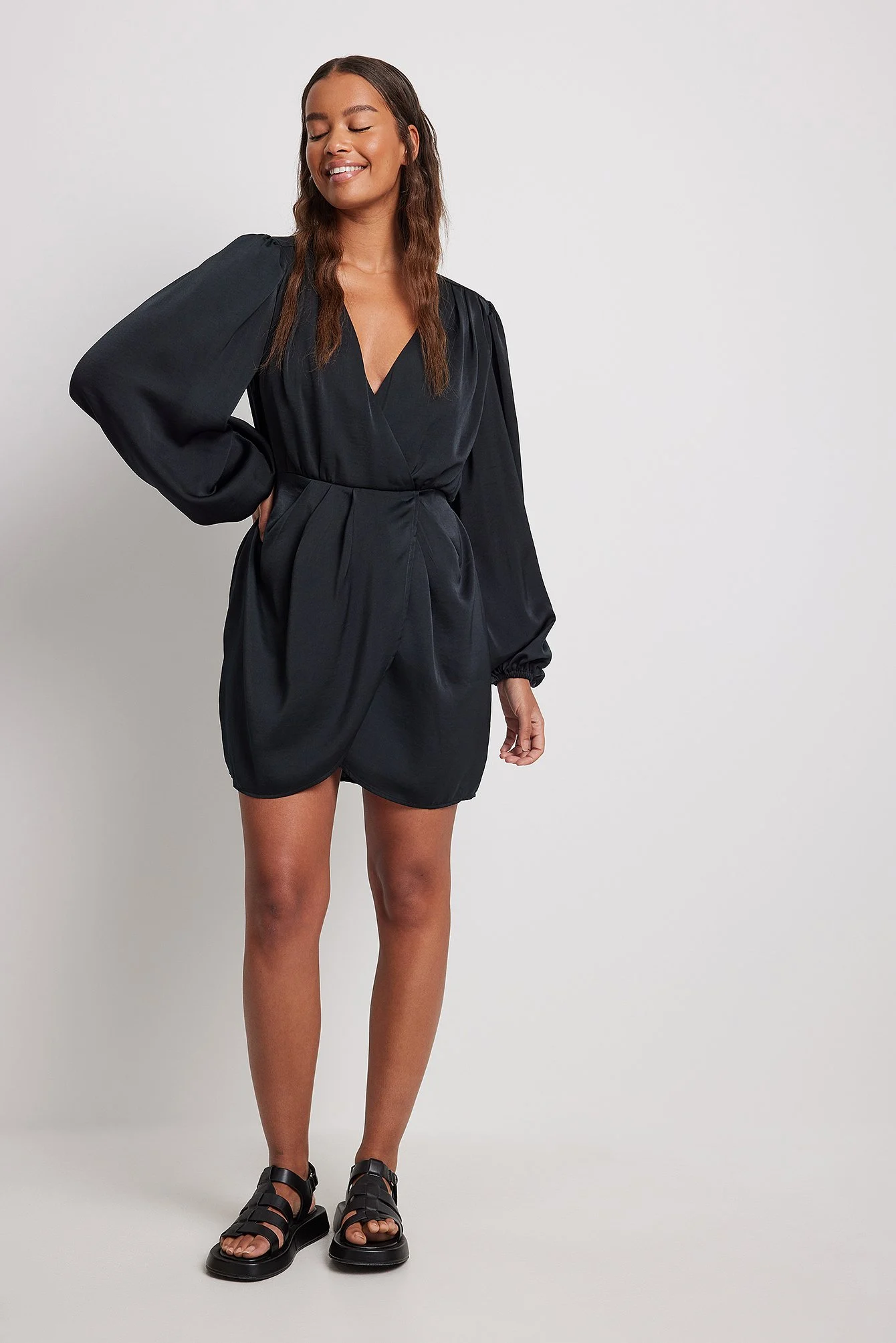 Minikleid mit Overlap