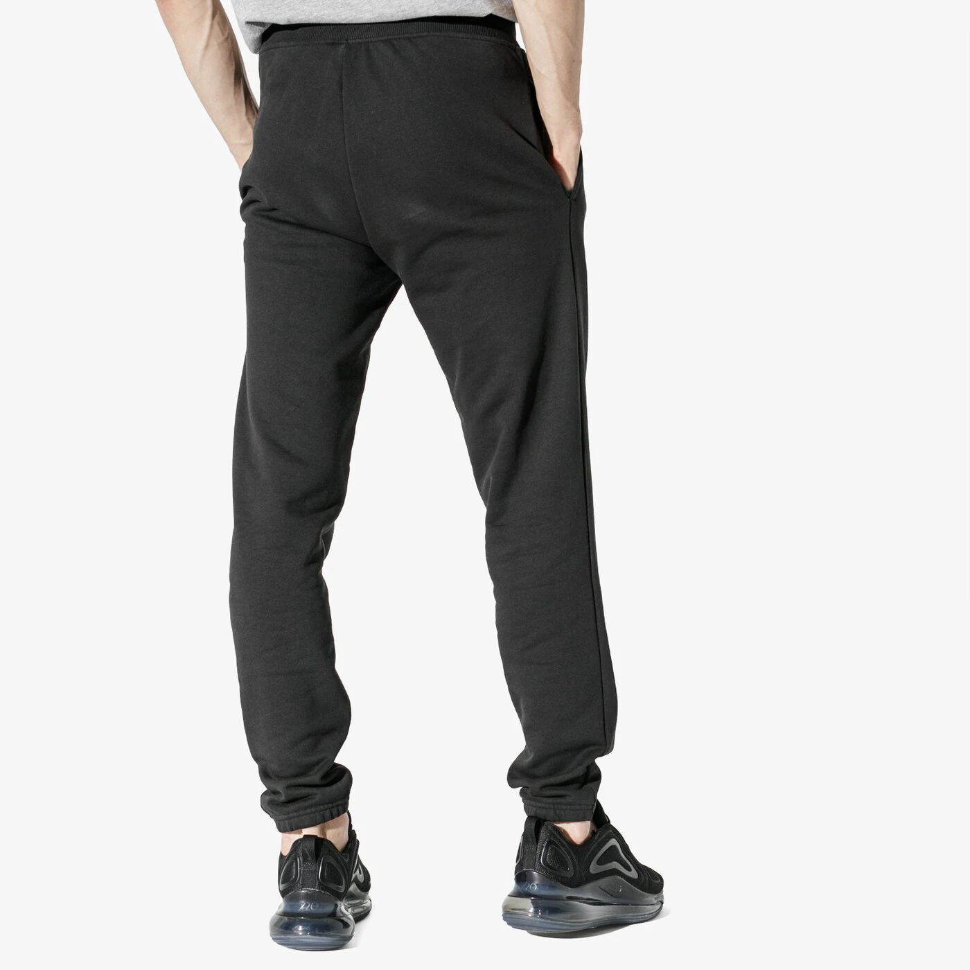 NEW ERA HOSE NE ESSENTIAL JOGGER BLK NEW ERA BLK Schwarz
