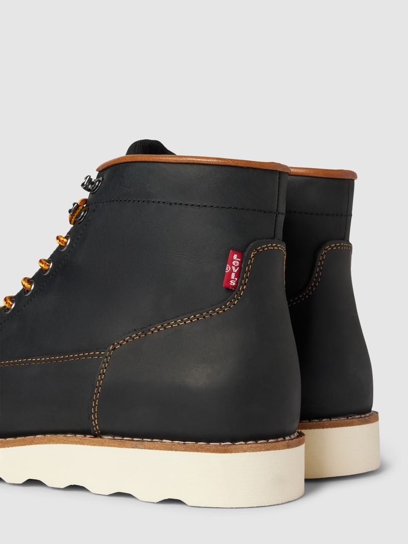 Schnürboots mit Kontrastnähten Modell 'DARROW' in schwarz