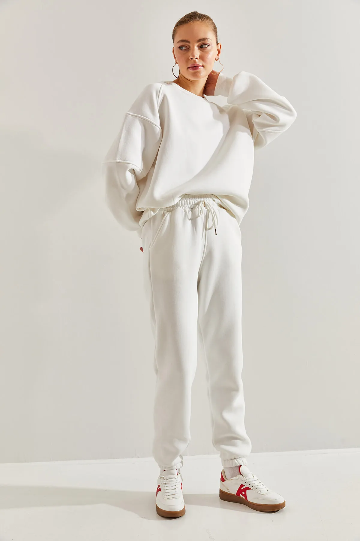 Bianco Lucci  Set aus Oberteil und Unterteil mit drei Fäden und Raglanärmeln für Damen