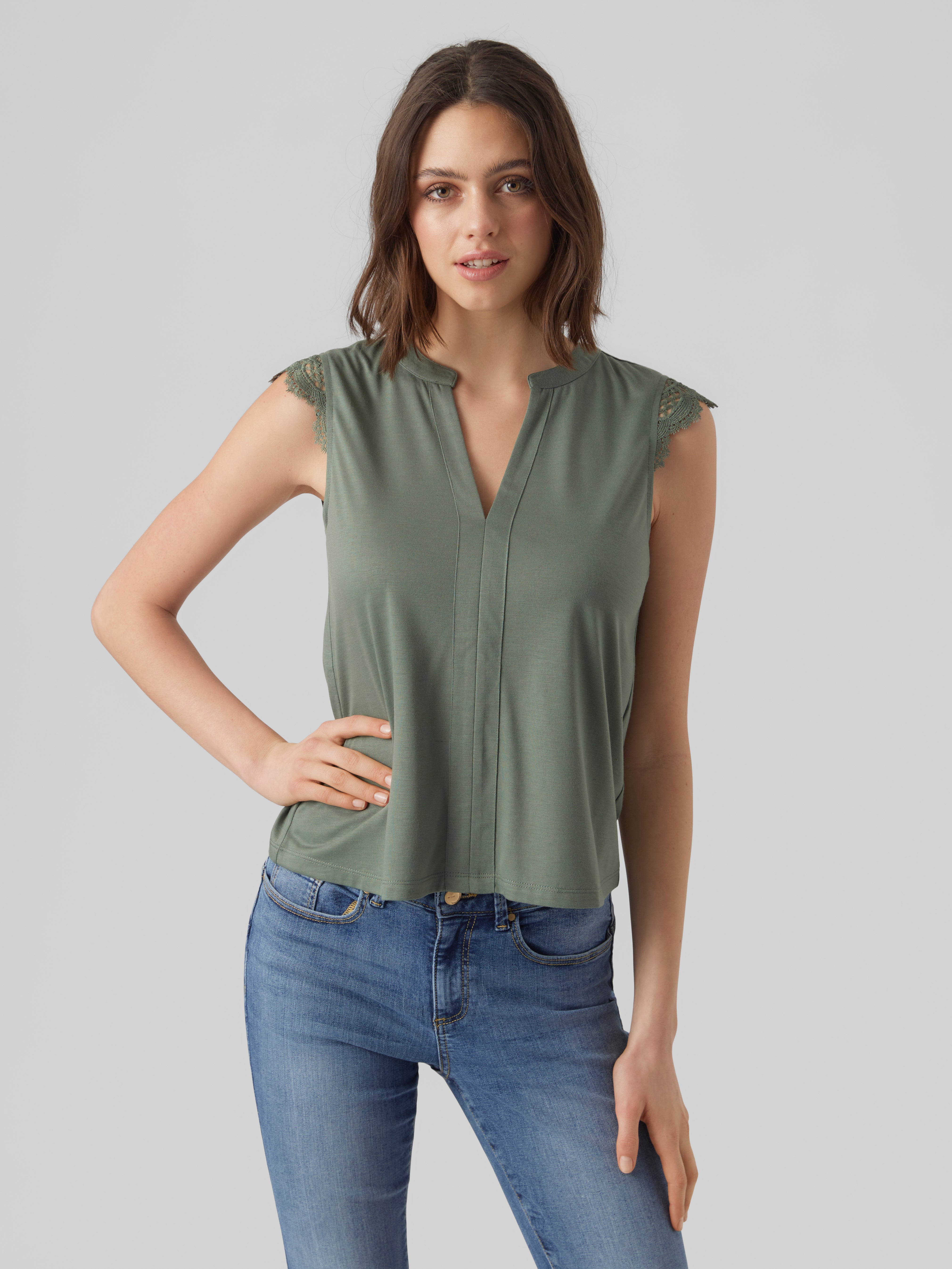 VMCARRIE Top