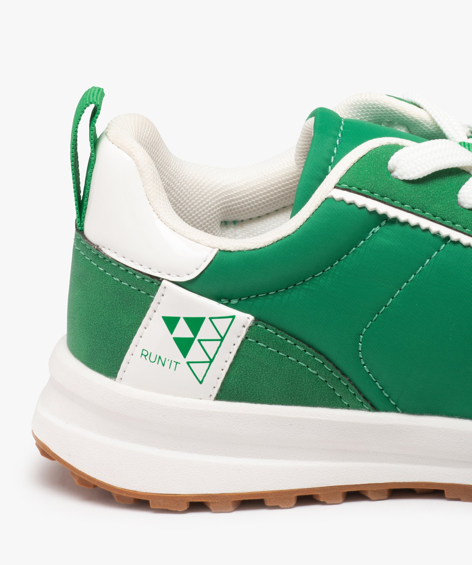 Baskets Garçon unies à lacets style retro running vert | GEMO