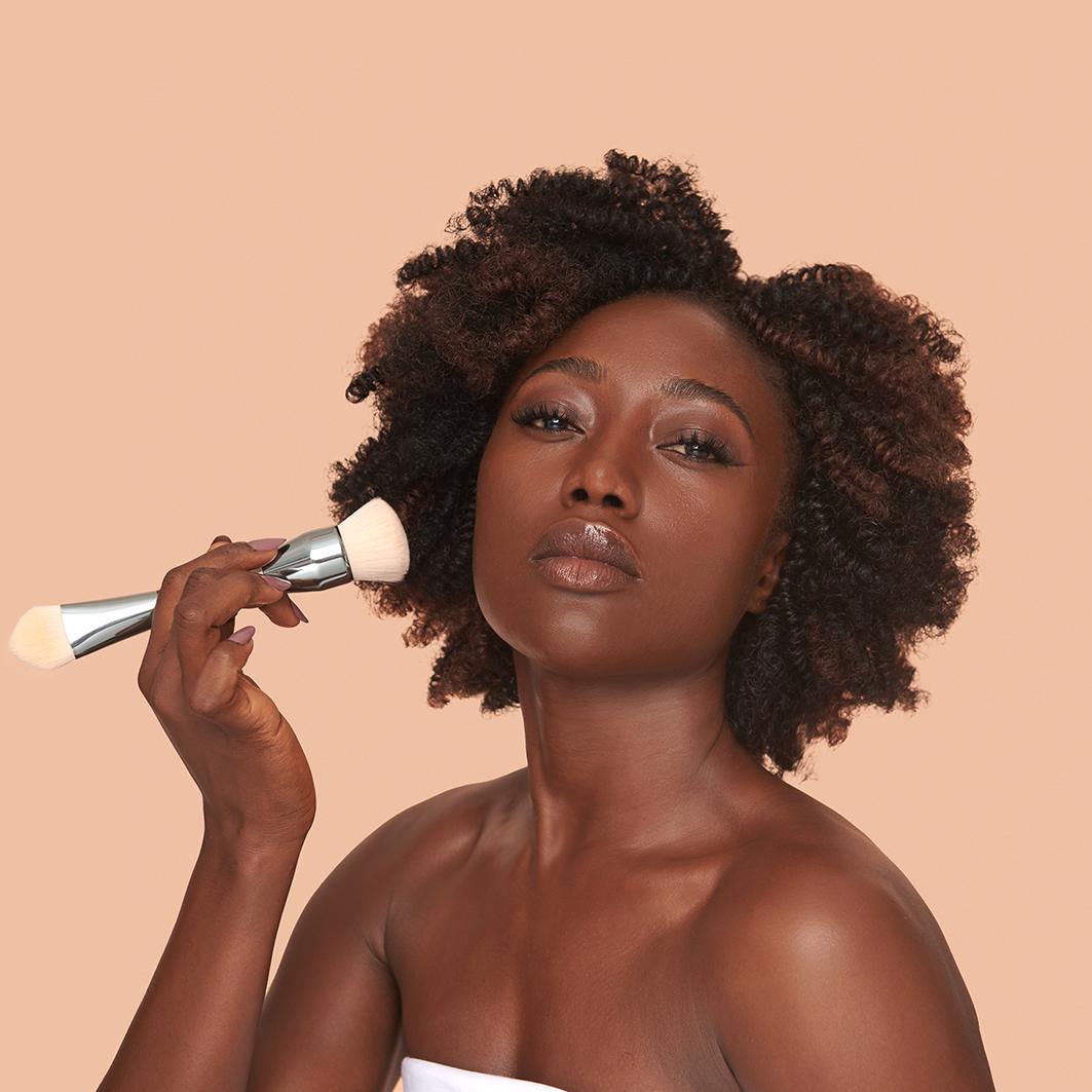 Build & Buff Foundation Brush