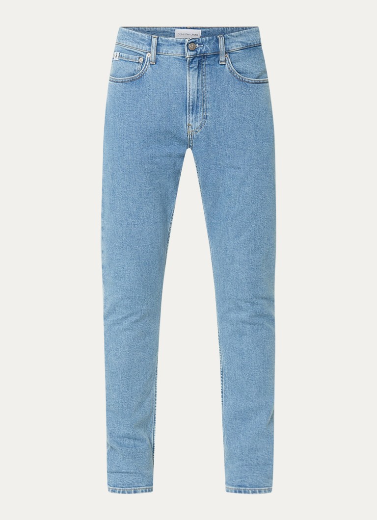 Calça jeans slim fit Calvin Klein com lavagem média