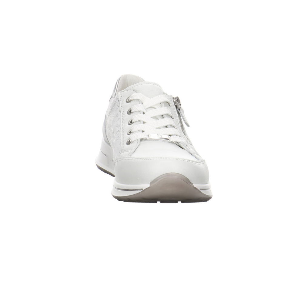 ara Osaka Sneaker