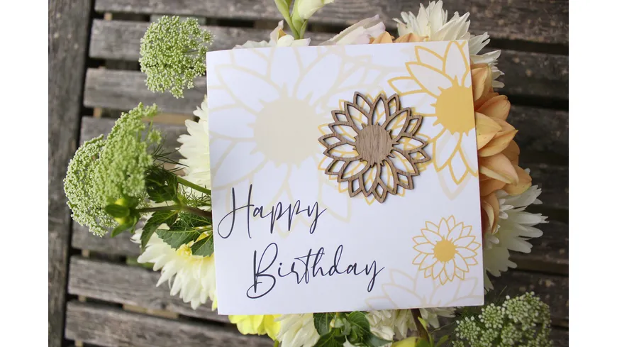 Grußkarte Druck mit Holzschriftzug Birthday Sonnenblumen