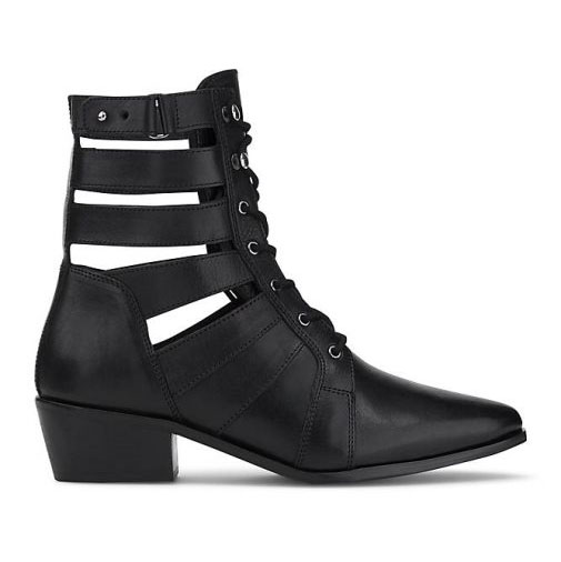 Another A Cut-Out-Stiefelette
