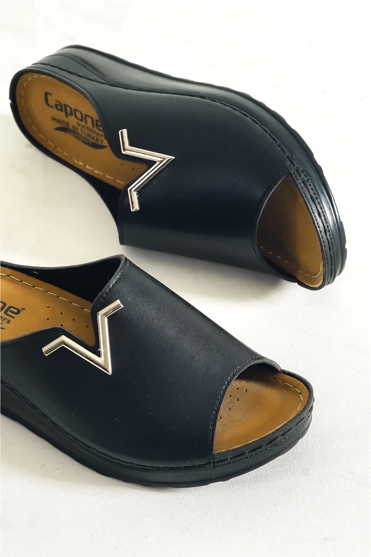 Capone Outfitters  107012 Anatomische Komfort-Hausschuhe für Damen