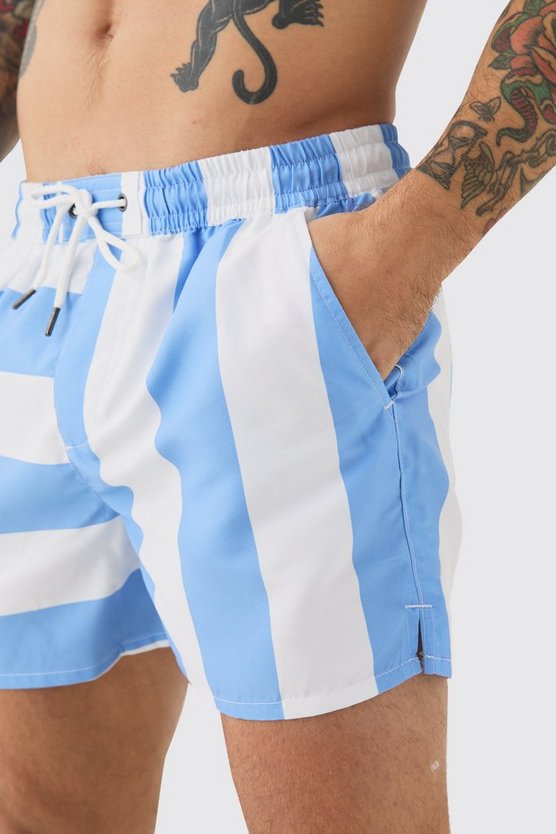 Kurze gespleißte Badehose mit Streifen