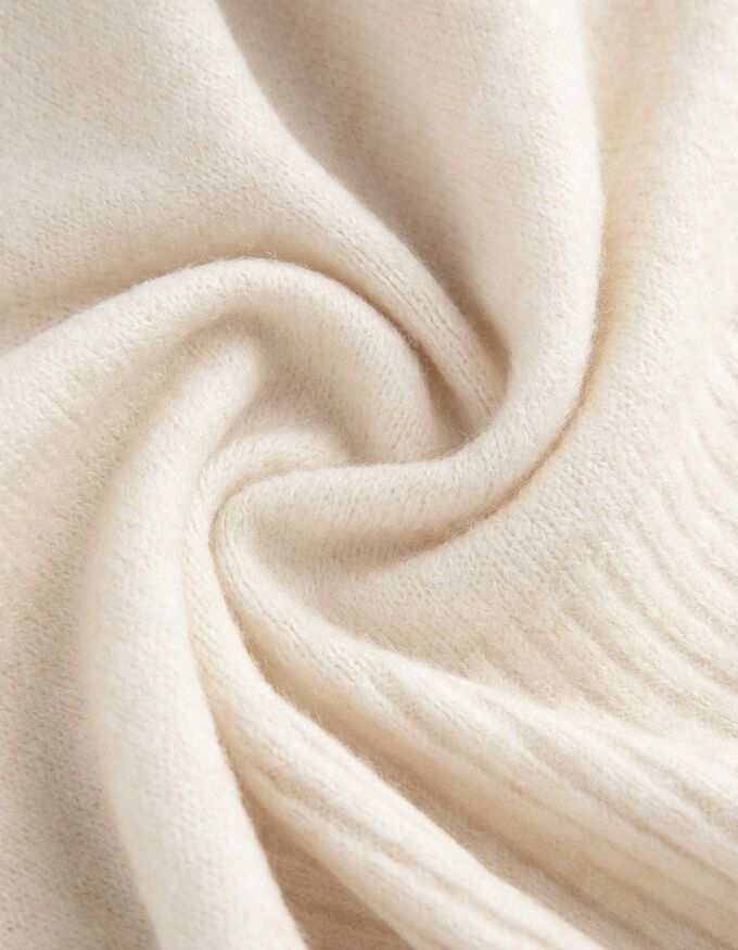 Strickpullover - V-Ausschnitt