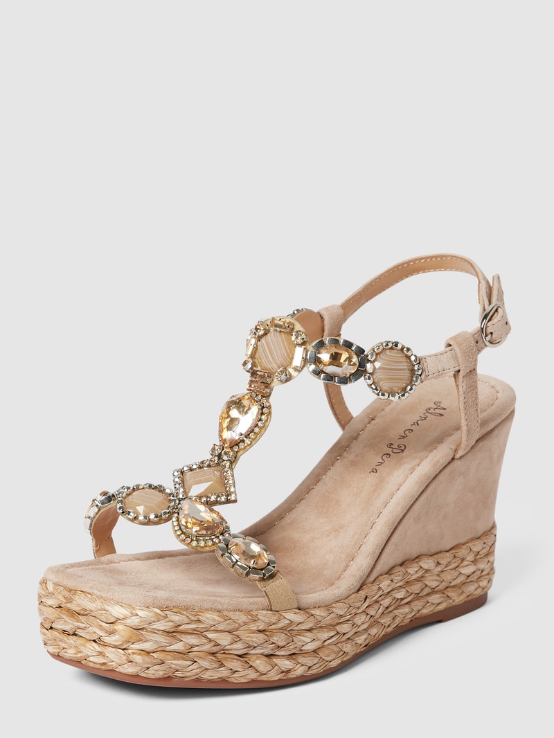 Wedges aus Leder mit Ziersteinbesatz in beige