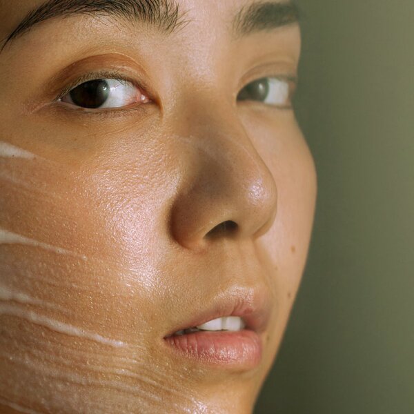 MÁDARA Brightening AHA Peel Mask Gesichtspeeling