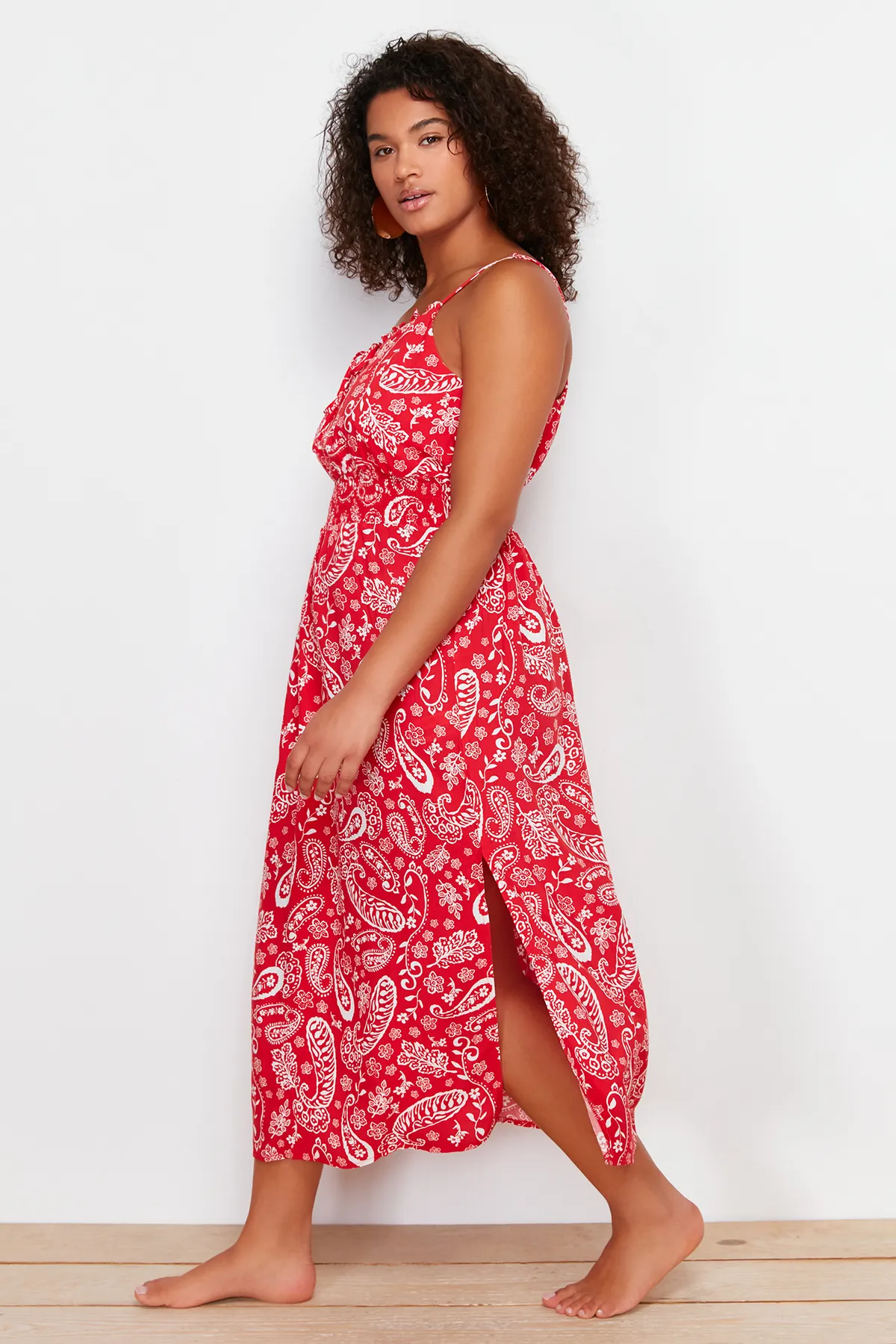Trendyol Curve  Mehrfarbig gemustertes gewebtes Strandkleid TBBSS24AH00072