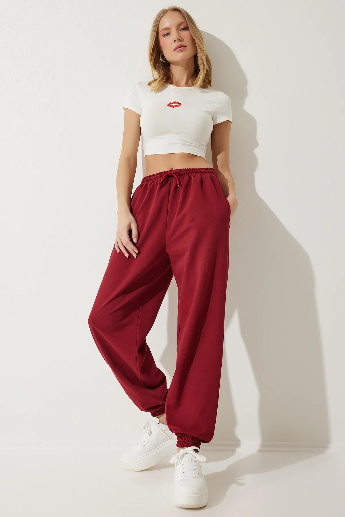 Happiness İstanbul  Burgunderrote Baggy-Jogginghose für Damen AP00158