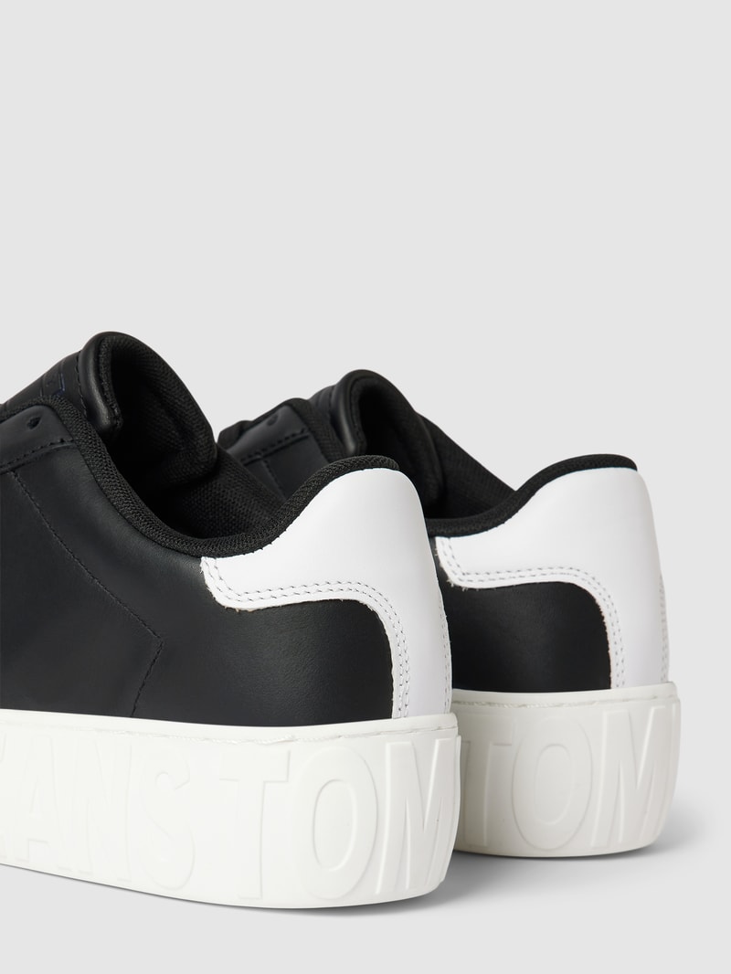 Sneaker mit Plateausohle Modell 'NEW CUPSOLE' in schwarz