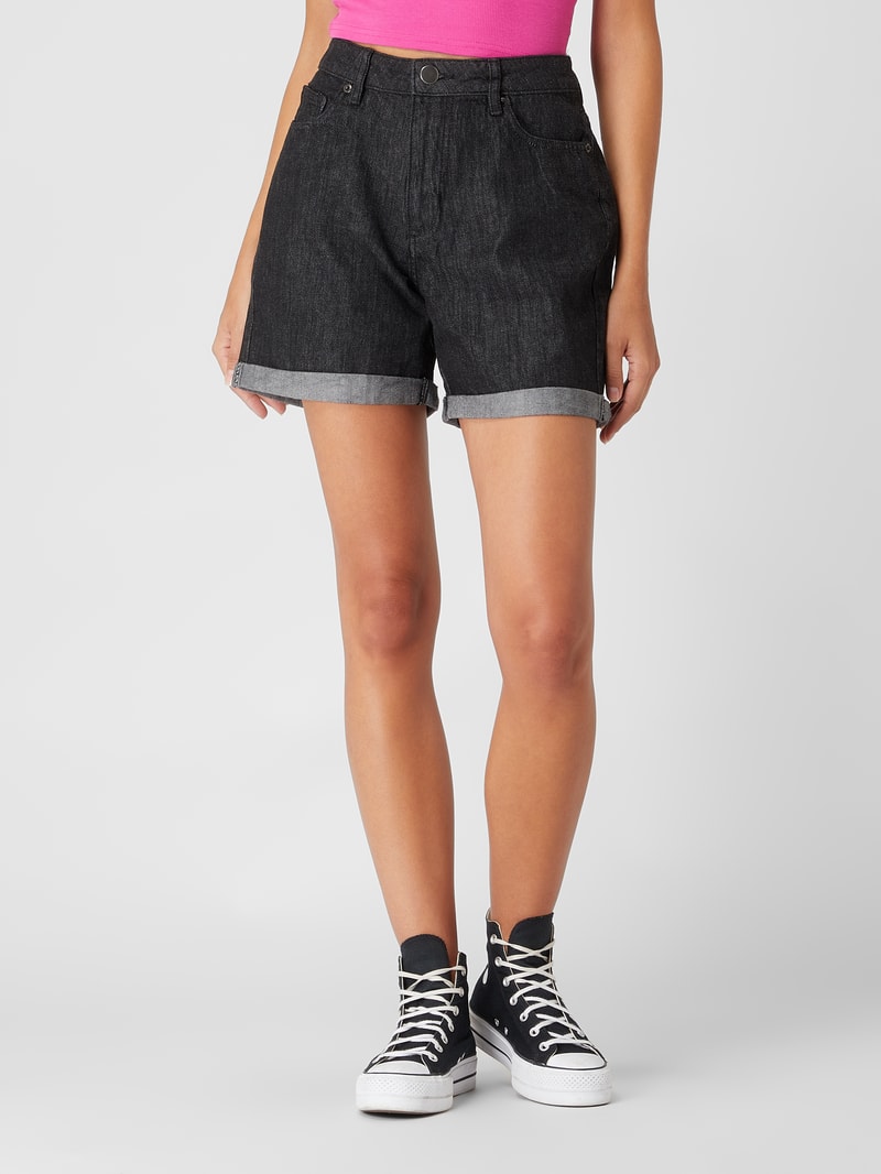Regular Fit Jeansshorts aus Baumwolle in schwarz