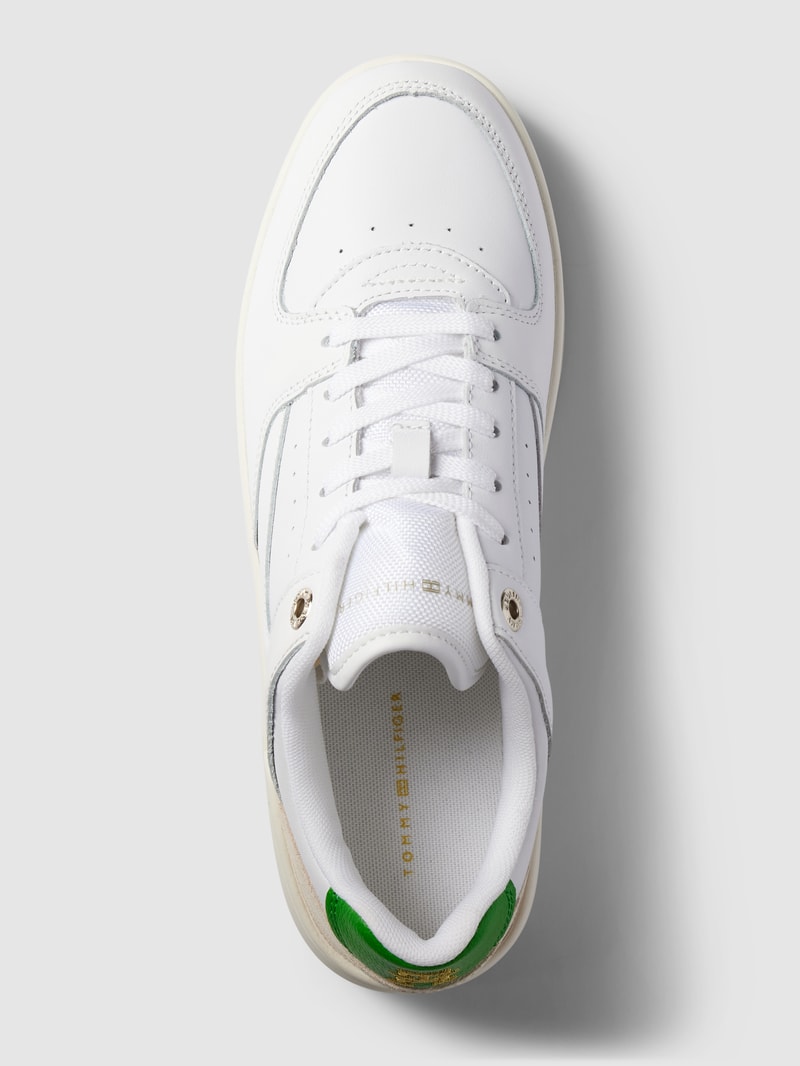 Sneaker aus Leder mit Label-Details Modell 'BASKET' in weiß