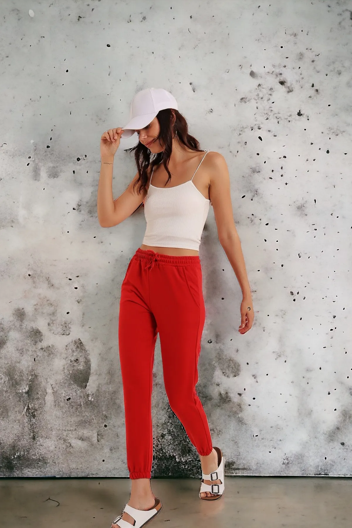 HAKKE  Rote Jogginghose mit Taschen für Damen