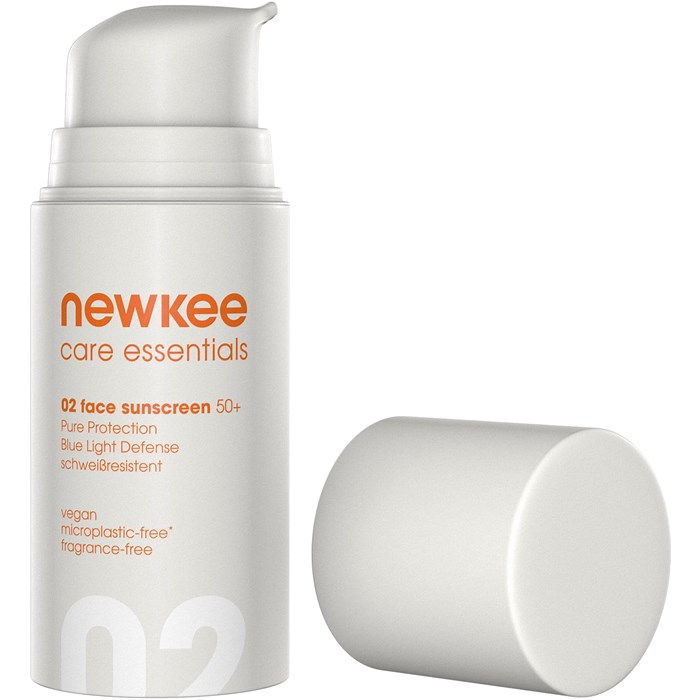 02 face sun screen SPF 50+
