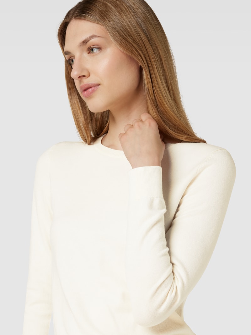 Strickpullover mit Rundhalsausschnitt in offwhite