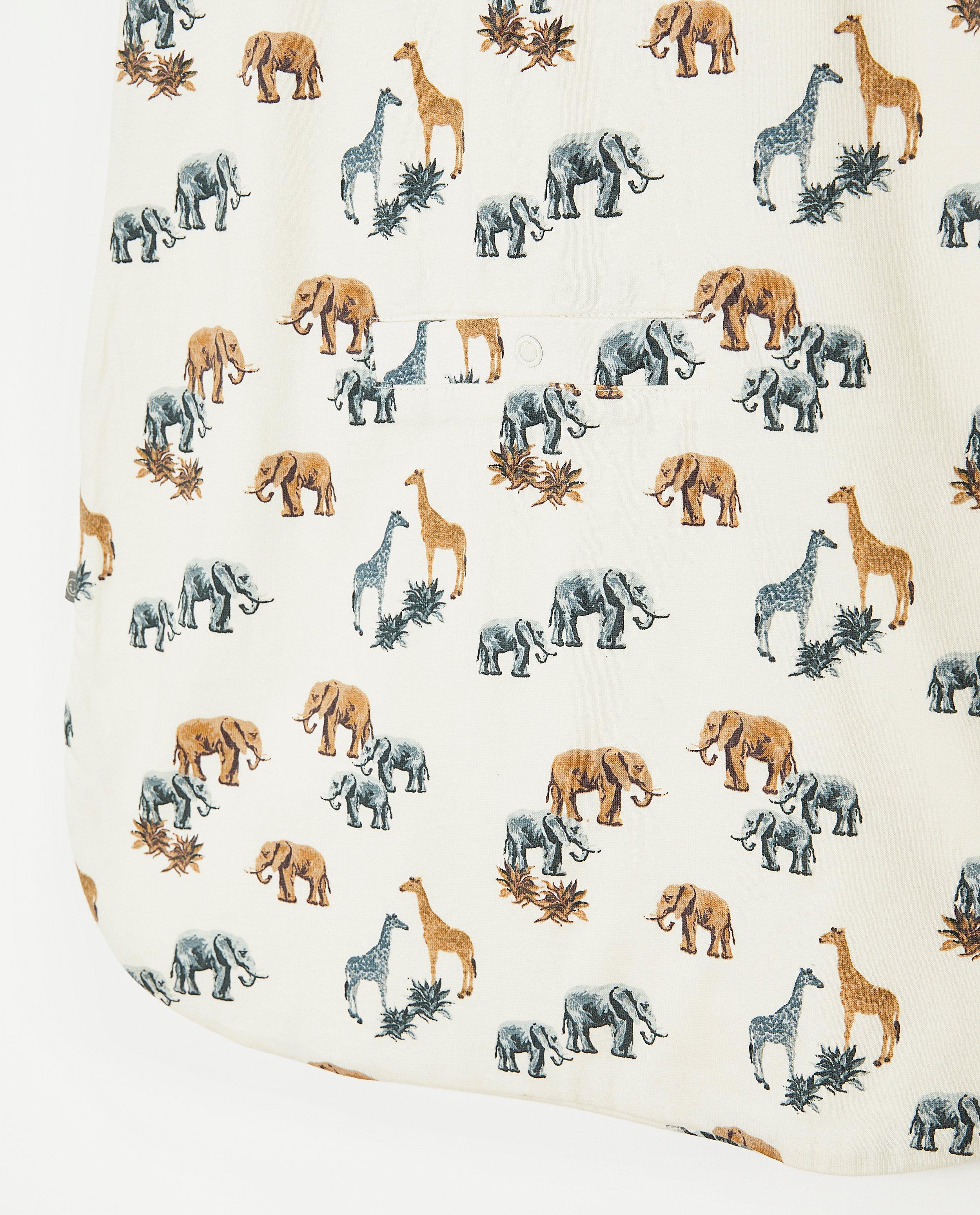 Sac de dormit Cuddles and Smiles cu imprimeu animal, TOG 0.332 alb