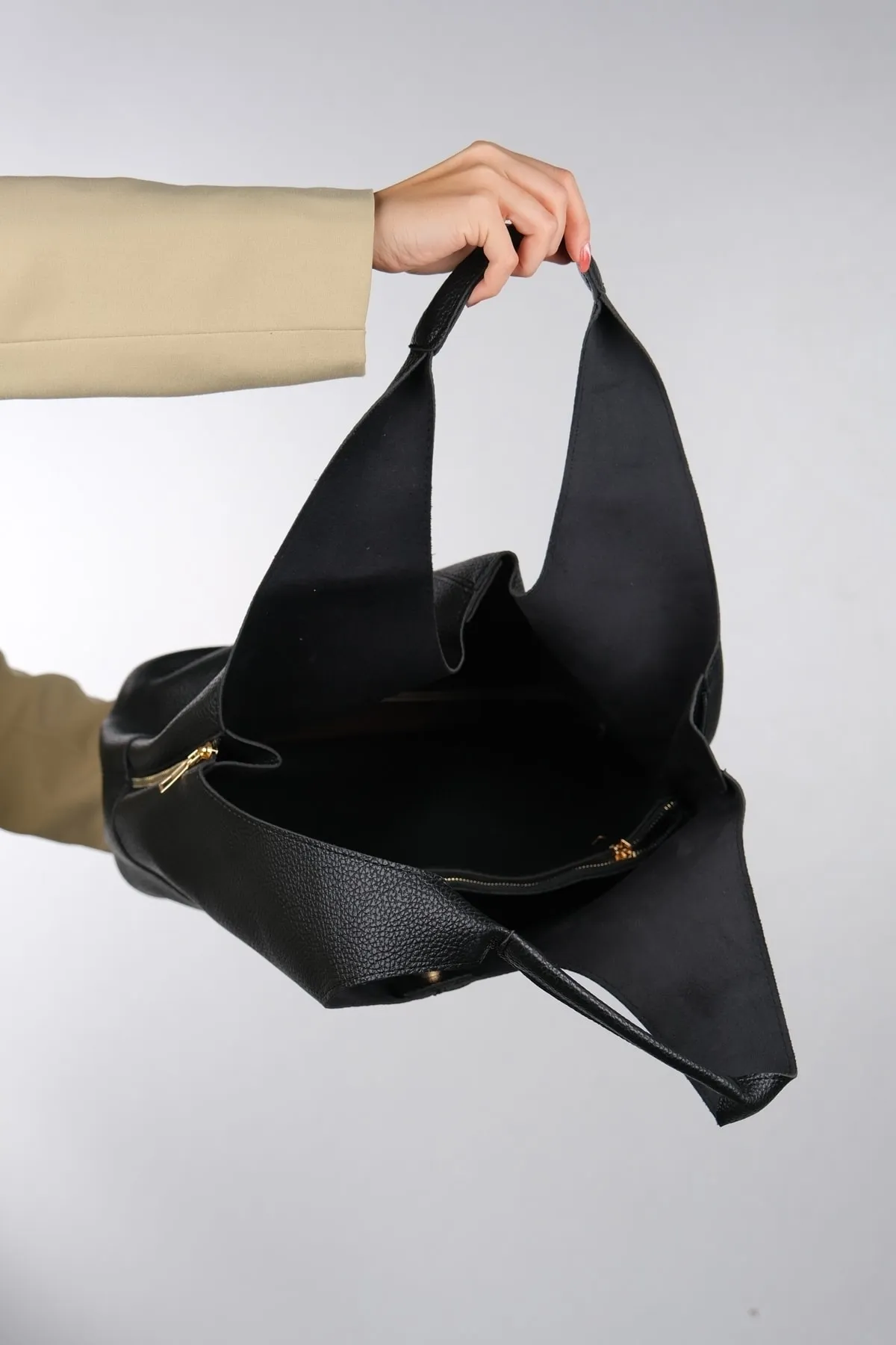 LuviShoes  Always Black Floater Damen-Umhängetasche