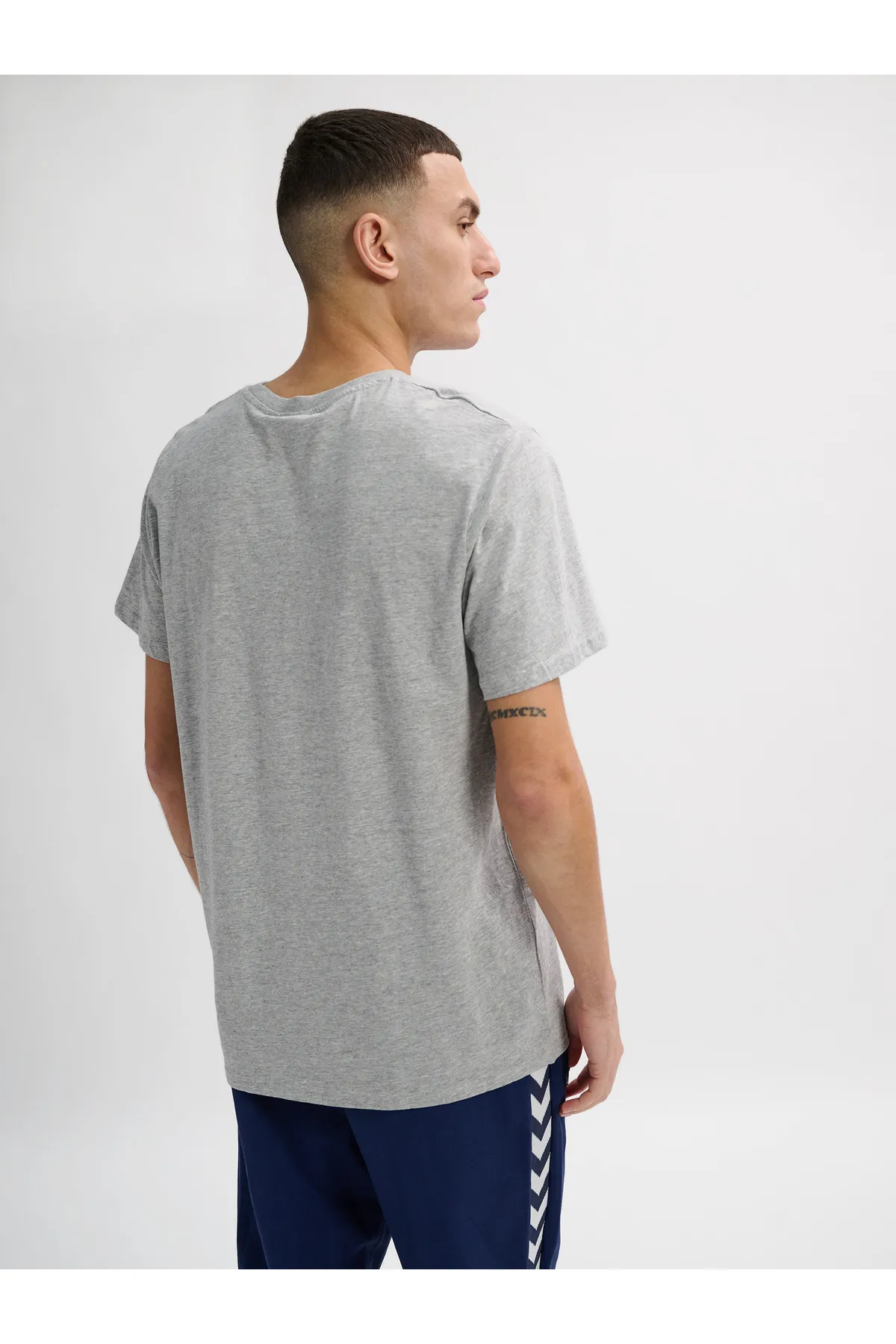 hummel  hmlLEGACY T-SHIRT