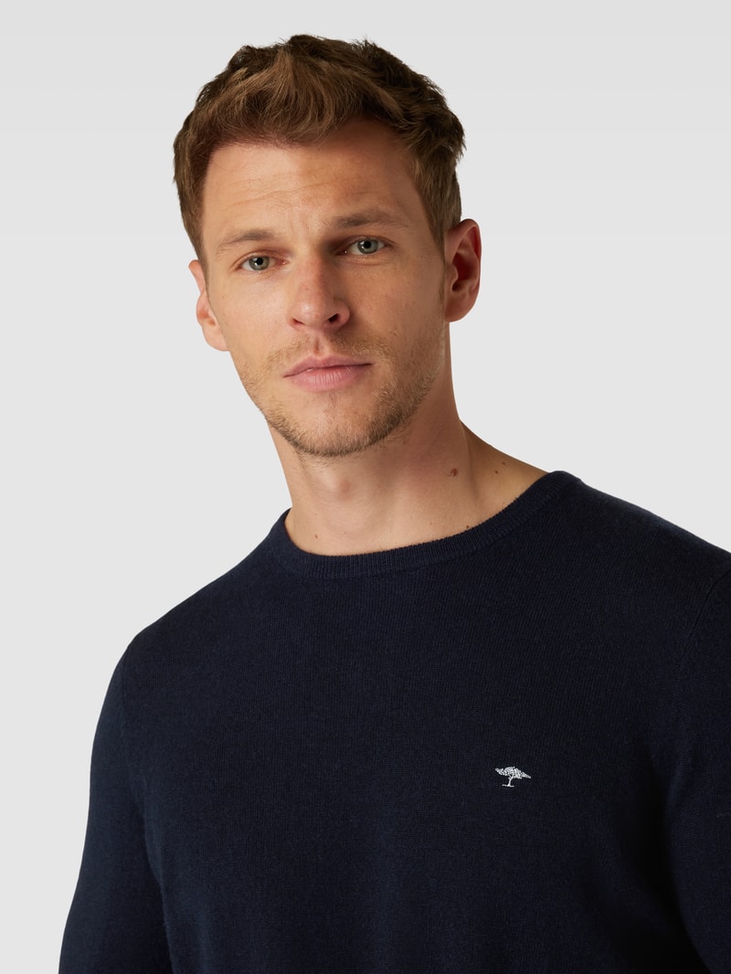 Strickpullover mit Rundhalsausschnitt in marineblau