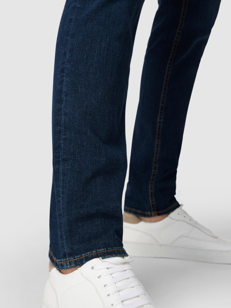Modern Fit Jeans mit hohem Stretch-Anteil Modell 'Chuck' - 'Hi-Flex' in blau