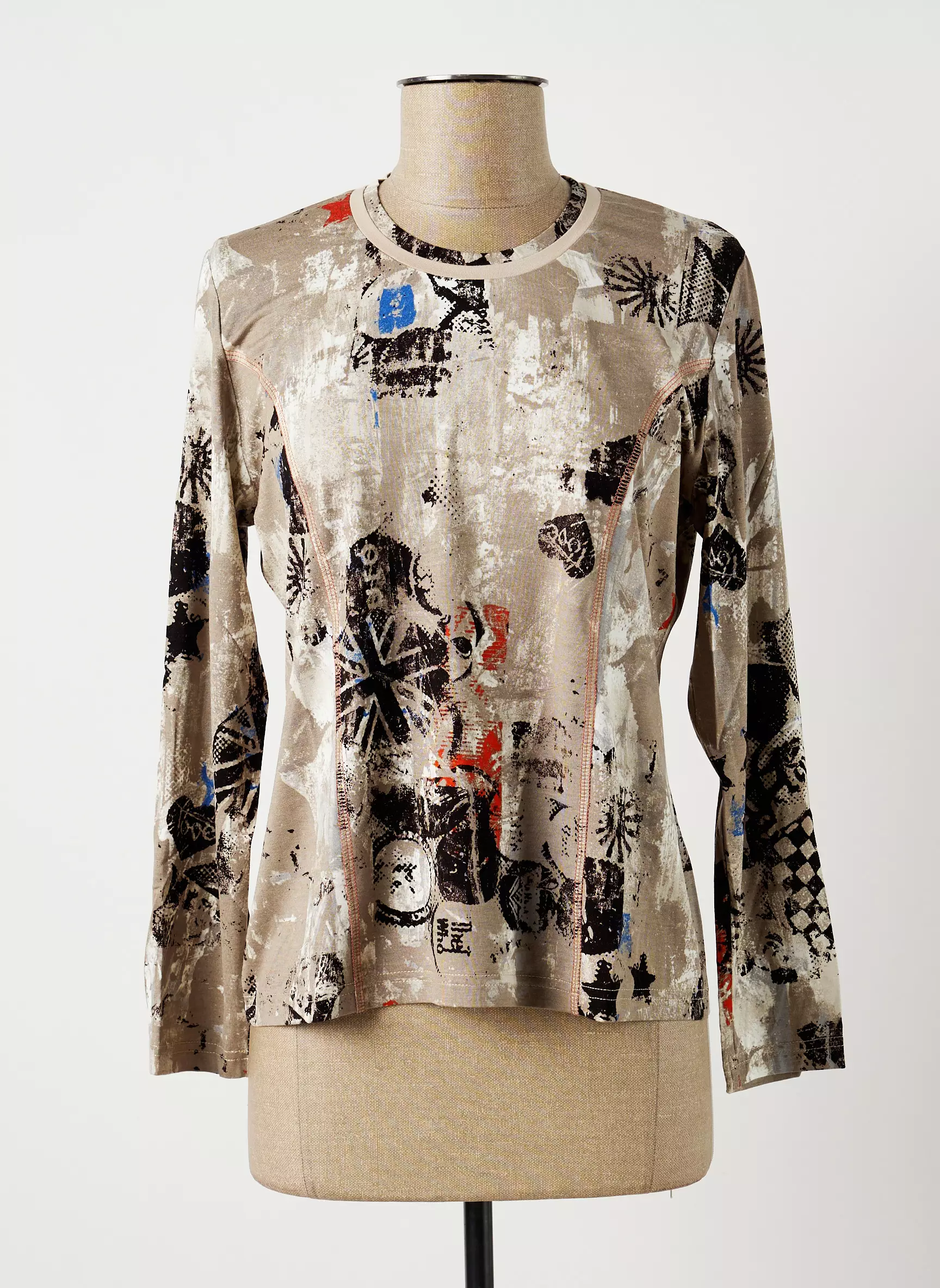 Guy Dubouis Tshirts Femme couleur beige