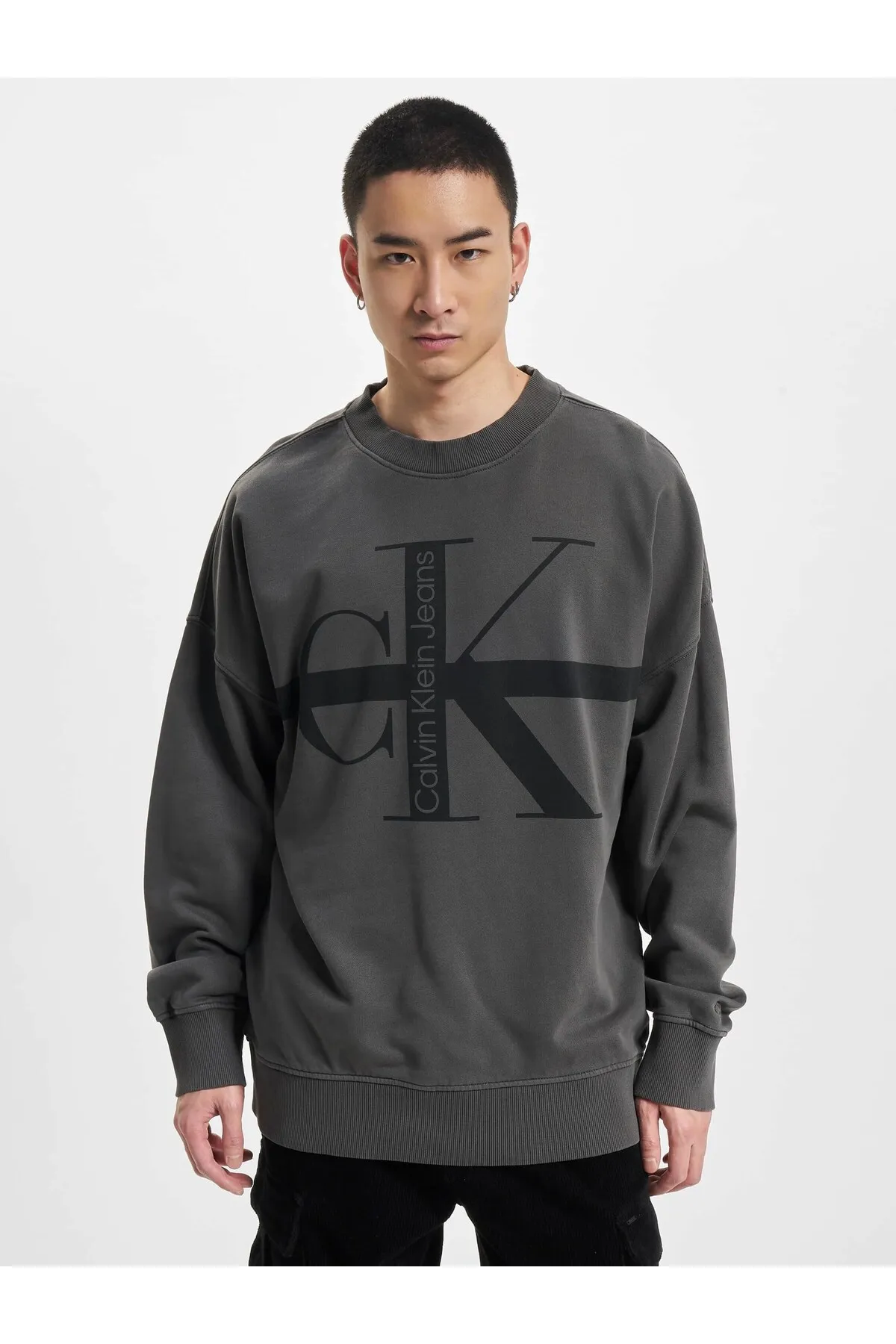 Calvin Klein  Unisex Calvin Klein Jeans Pullover mit gewaschenen Streifen