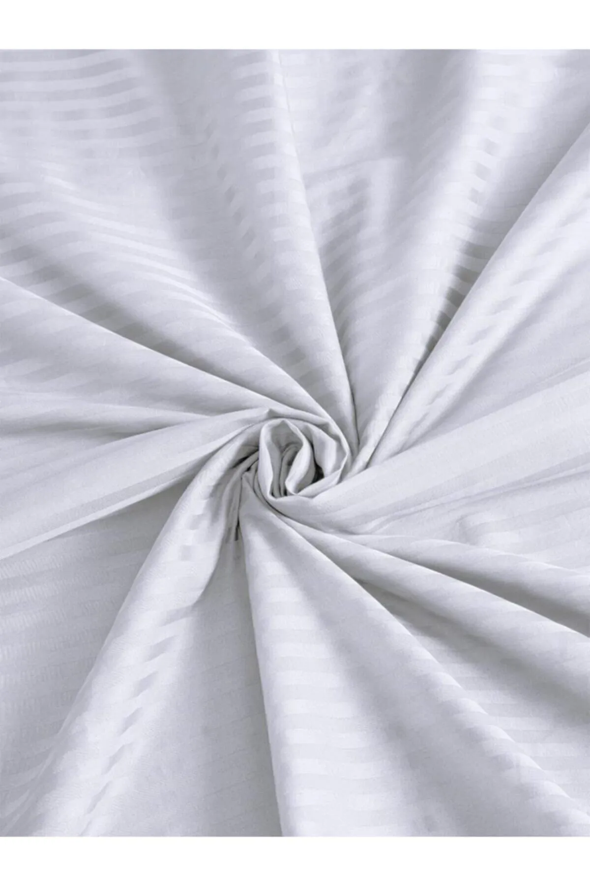 Karna Home  Gestreiftes Doppel-Spannbettlaken aus Baumwollsatin, 180 x 200 cm
