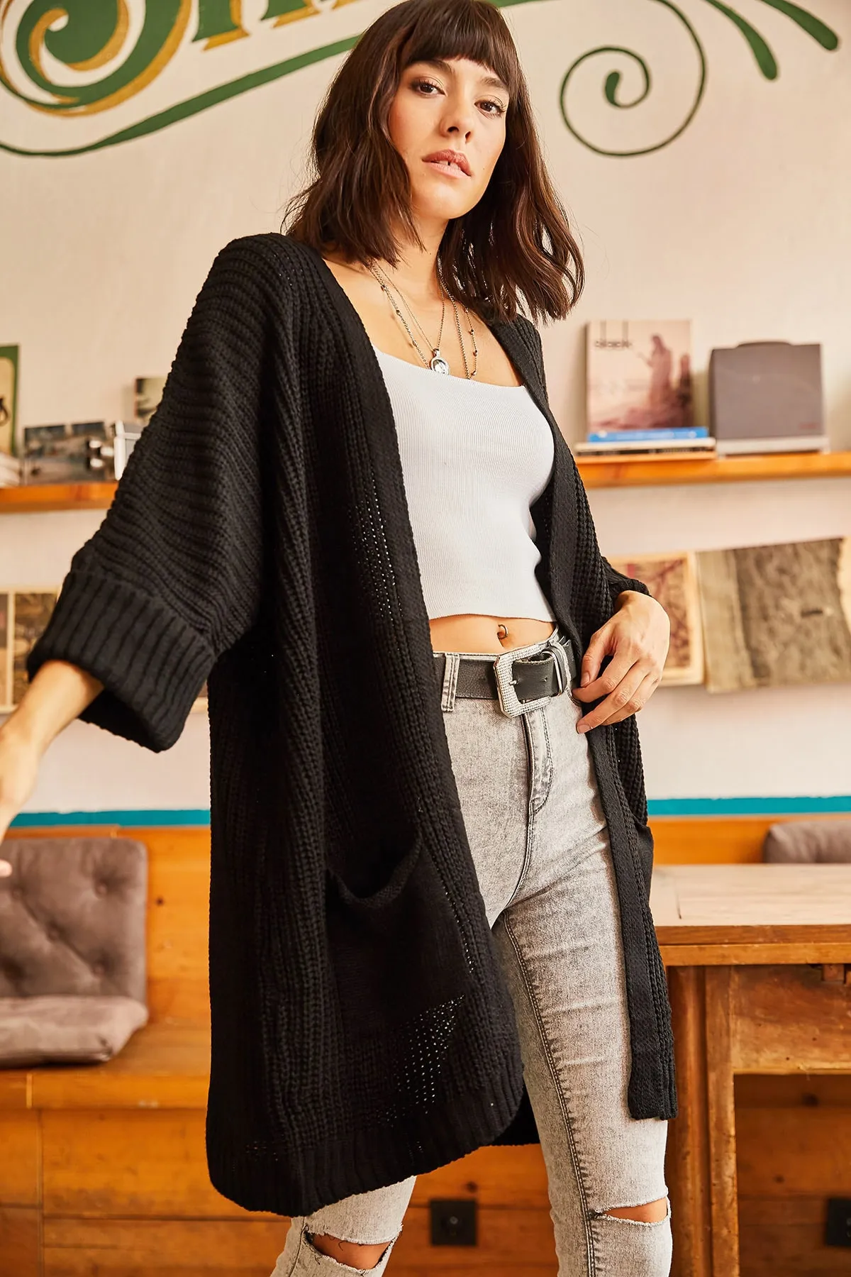 Olalook  Schwarze Strickjacke mit gefalteten Ärmeln und Tasche für Damen, lockere Strickmode, HRK-19000123