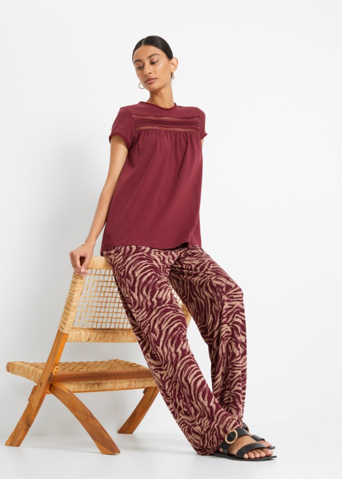 Baumwoll-Shirt mit Spitze in A-Line, kurzarm