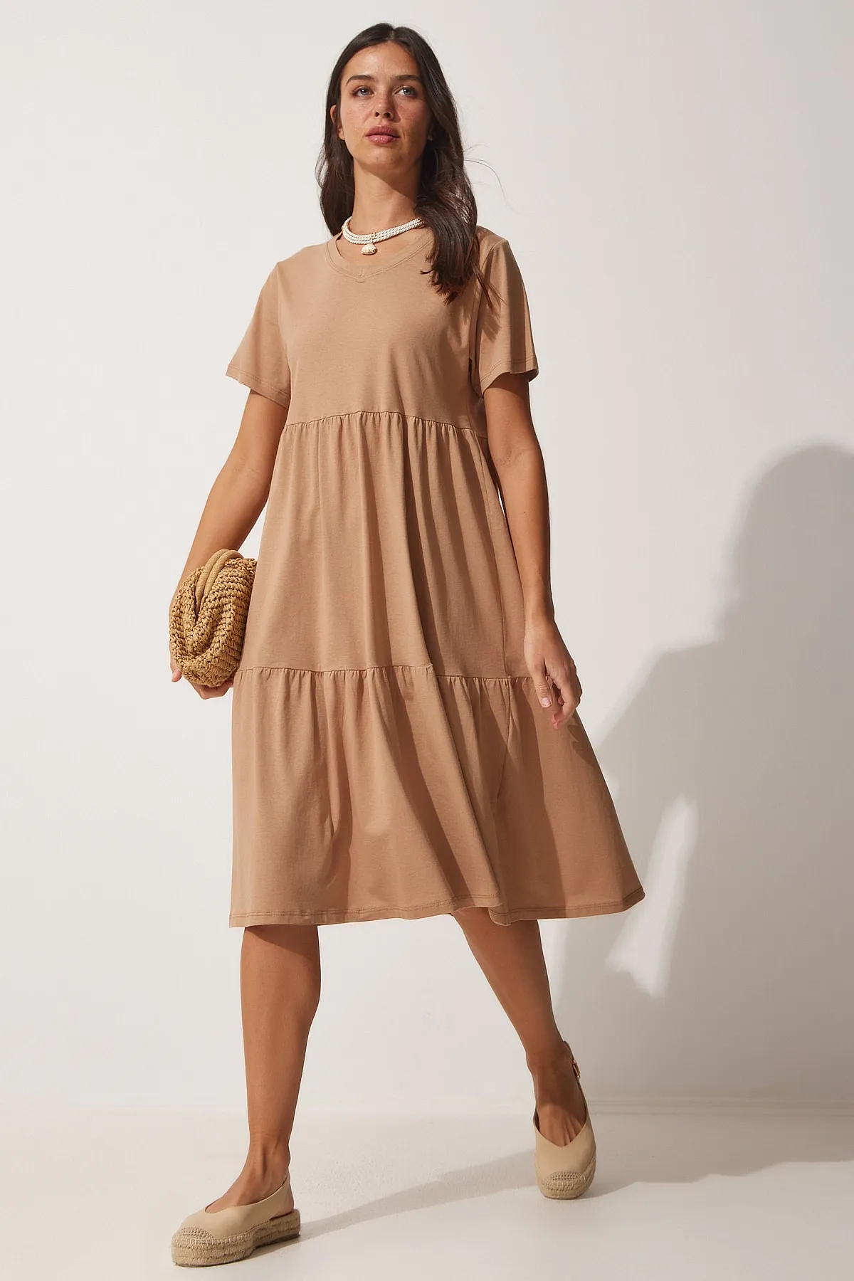 Happiness İstanbul  Bequemes Sommerkleid für Damen mit Biskuit-V-Ausschnitt AP00184