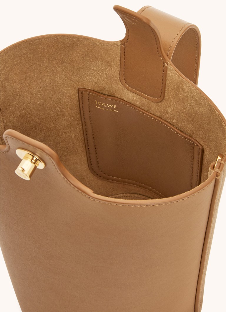 LOEWE Pebble Bucket Mini -olkalaukku vasikannahkaa
